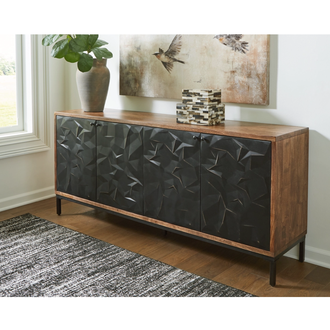 Dorannby Accent Cabinet